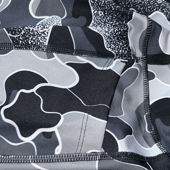 Grey Camo Active Sports Bra + Active Leggings Set - Picture 5 of 5